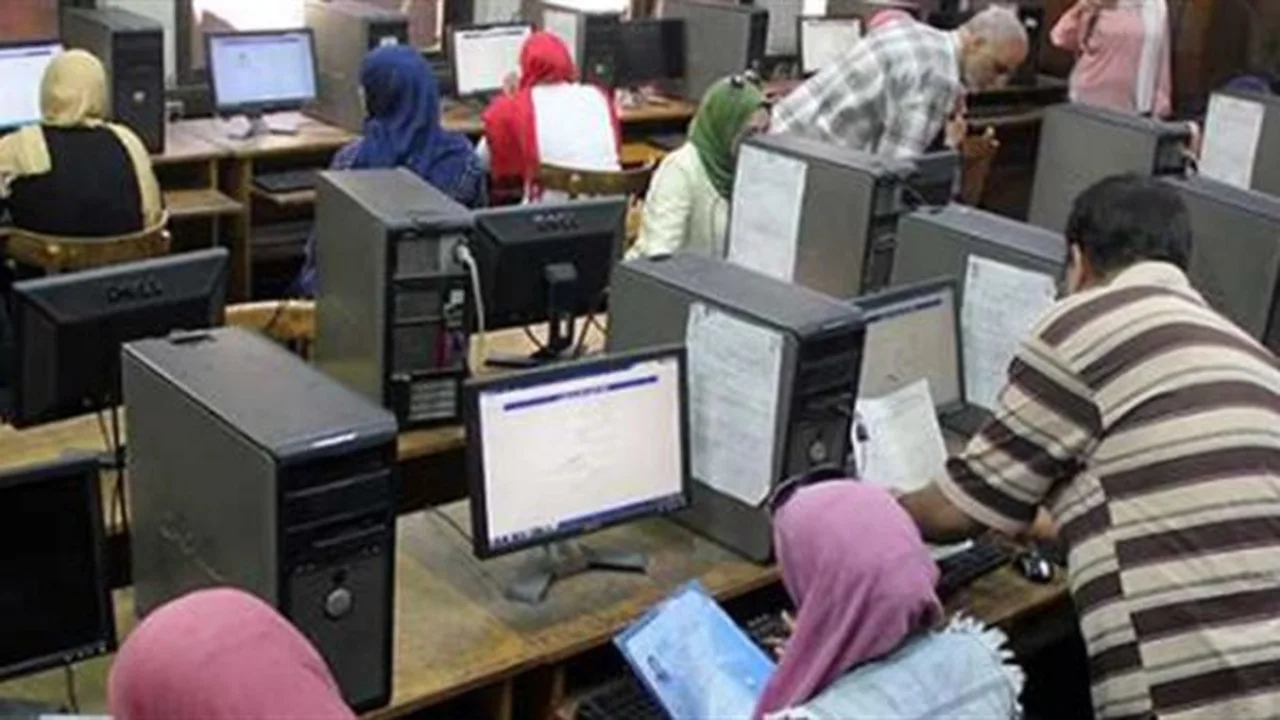 استعد للخطوة الكبرى.. خطوات تقديم المرحلة الثانوية إلكترونيًا